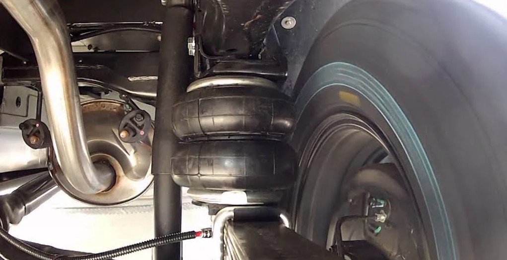 Airbag suspension and safety system adjustments